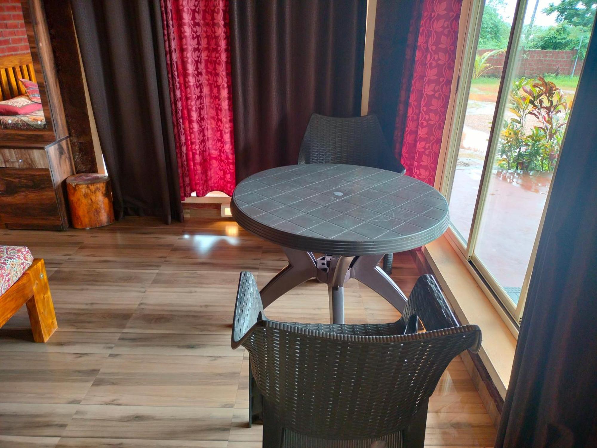 Riverstone Riverfront Stay Гокарна Экстерьер фото